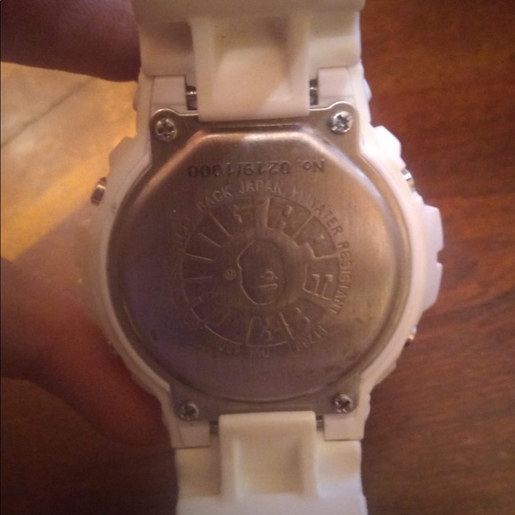 Bathing ape GShock watch collectible - Picture 5 of 5